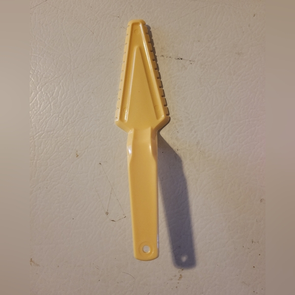 Tupperware Toys Cake set - Picture 4 of 7